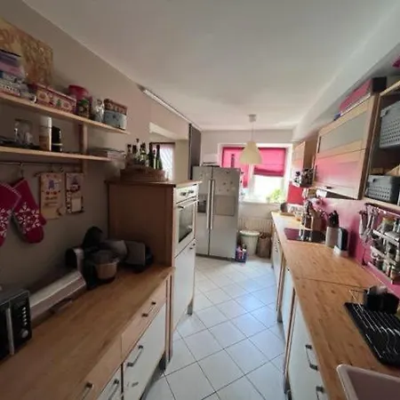 Apartament Zentrale, Helle Mit Balkon! Ideal Fuer Messe, Business Und Staedtereise Frankfurt nad Menem