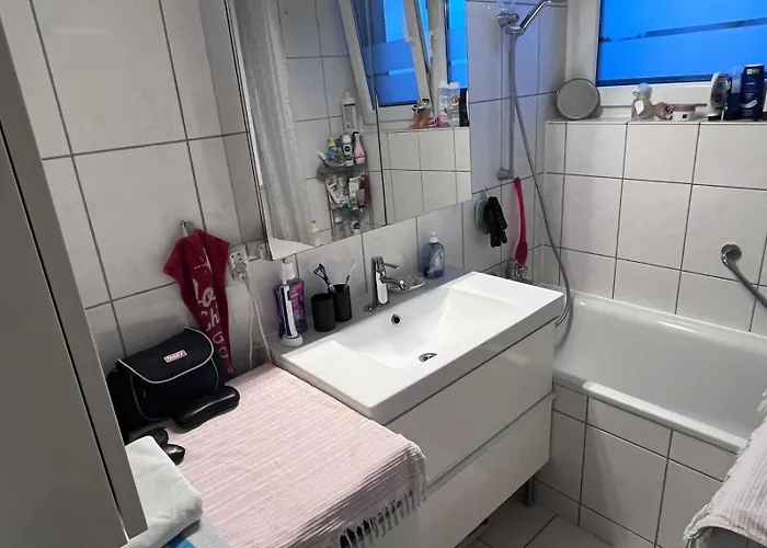 Apartamento Zentrale, Helle Mit Balkon! Ideal Für Messe, Business Und Städtereise Fráncfort del Meno