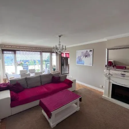 Zentrale, Helle Mit Balkon! Ideal Fuer Messe, Business Und Staedtereise Apartment *