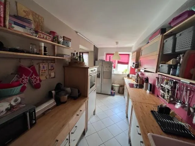 Apartman Zentrale, Helle Mit Balkon! Ideal Fuer Messe, Business Und Staedtereise Frankfurt am Main